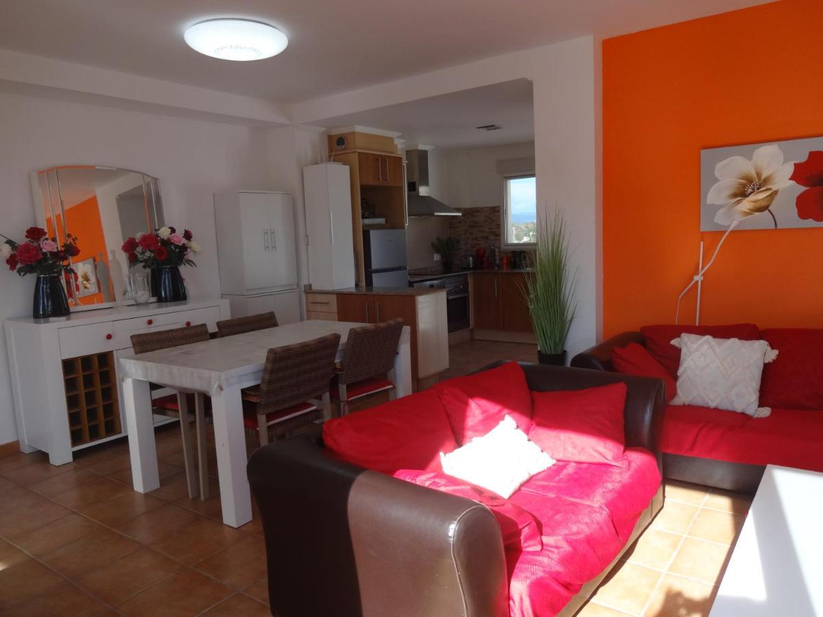 Palomas, 3 Avec Piscine Apartment Turis